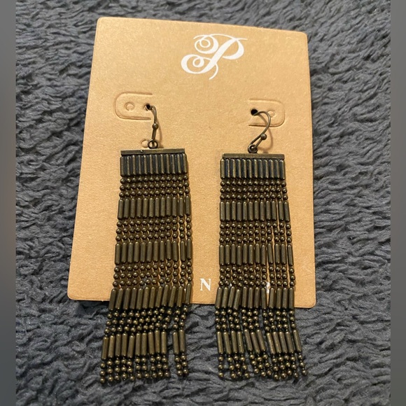 Plunder long antique gold earrings. New - Picture 3 of 3